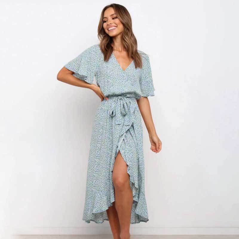 Ljusblå A-Line Midi Klänning i Chiffon med Regelbundna Ärmar – Perfekt för Sommarens Fester 2