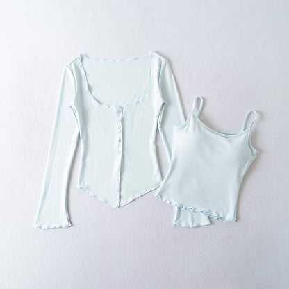 Tvådelad Kvinnors Uppsättning med Långärmad och Ärmlös Topp i Mjuk Tyg – Feminin Halshållarstil, Knappdetaljer, Normal Passform 5