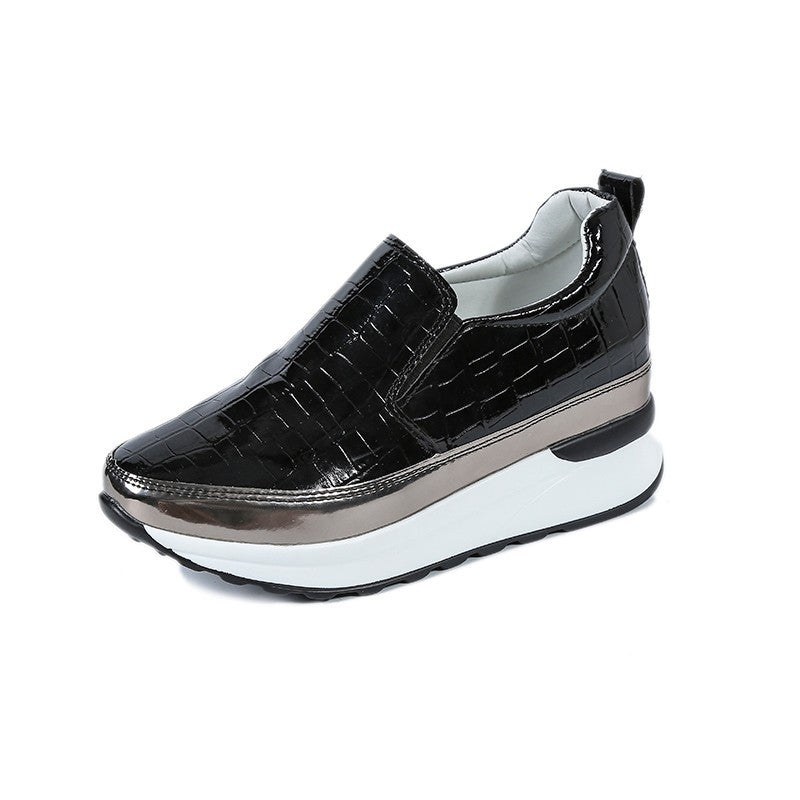 Kvinnors Sneakers Slip-On Krokodilmönster Platå Syntetisk 8