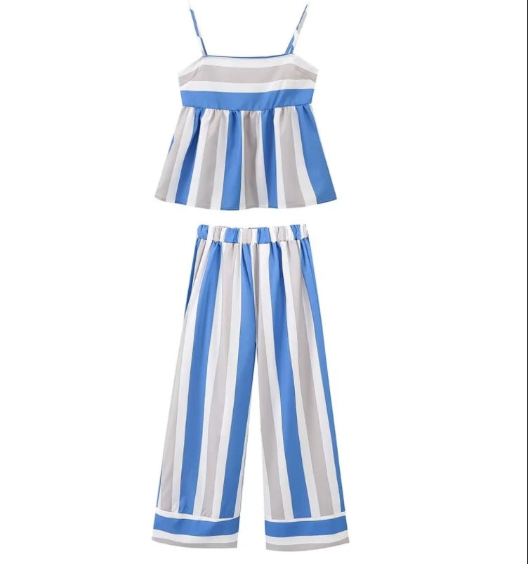 Kvinnors Sommardräkt med Luftig Blus och Breda Byxor – Justerbara Spaghetti-bärare, Långt, Lätt Tyg, Avslappnad Passform 1