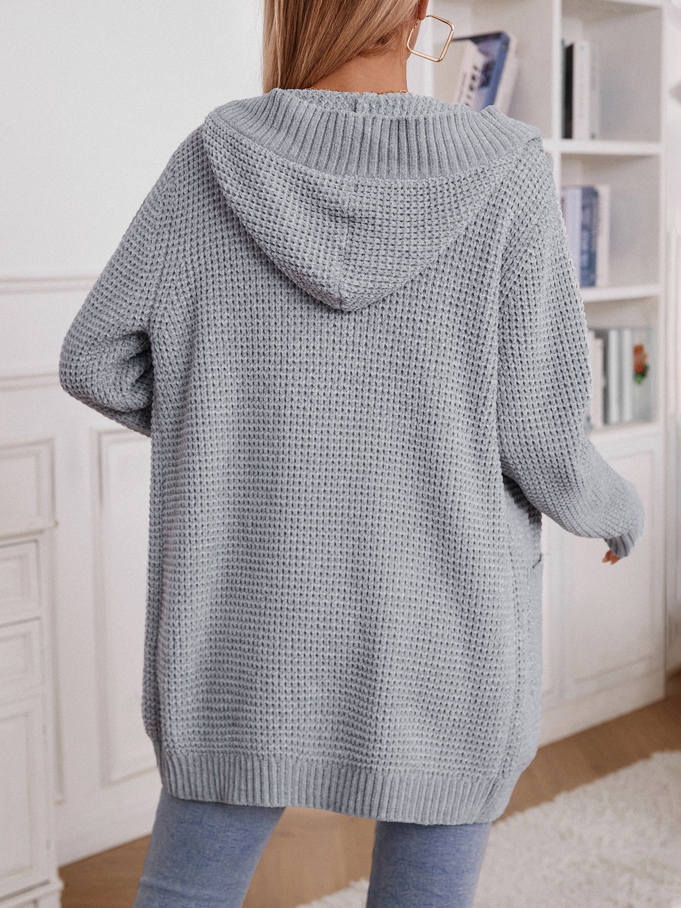 Oversized Damjacka med Huva och Knappdetaljer i Akryl – Avslappnad Jacka för Kalla Dagar 3