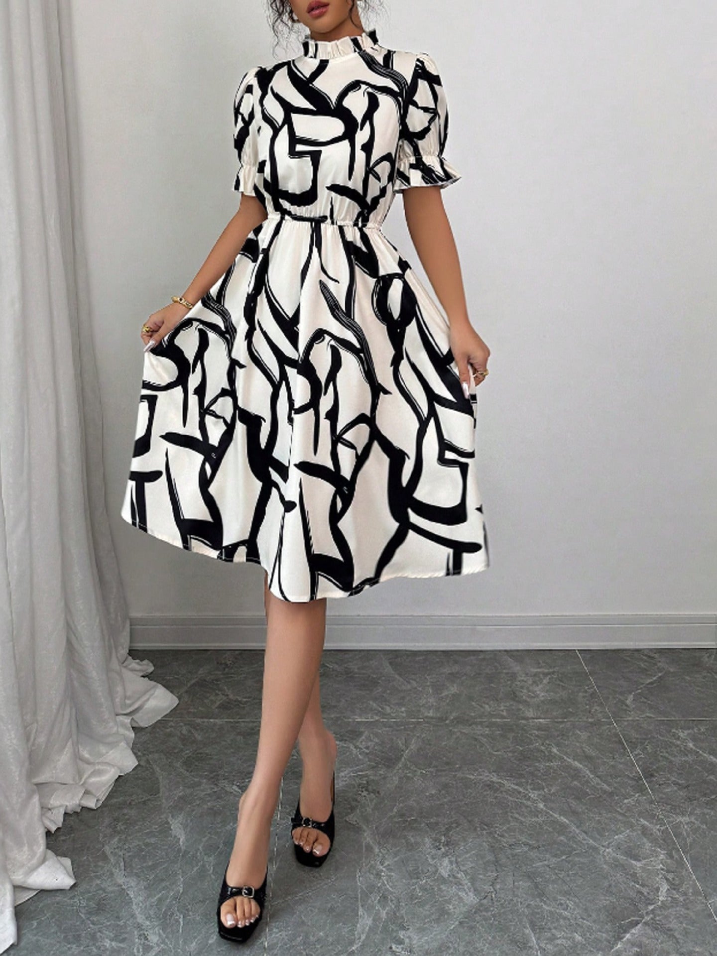 Dam Sommarklänning Modern Design Lätt Tyg 1