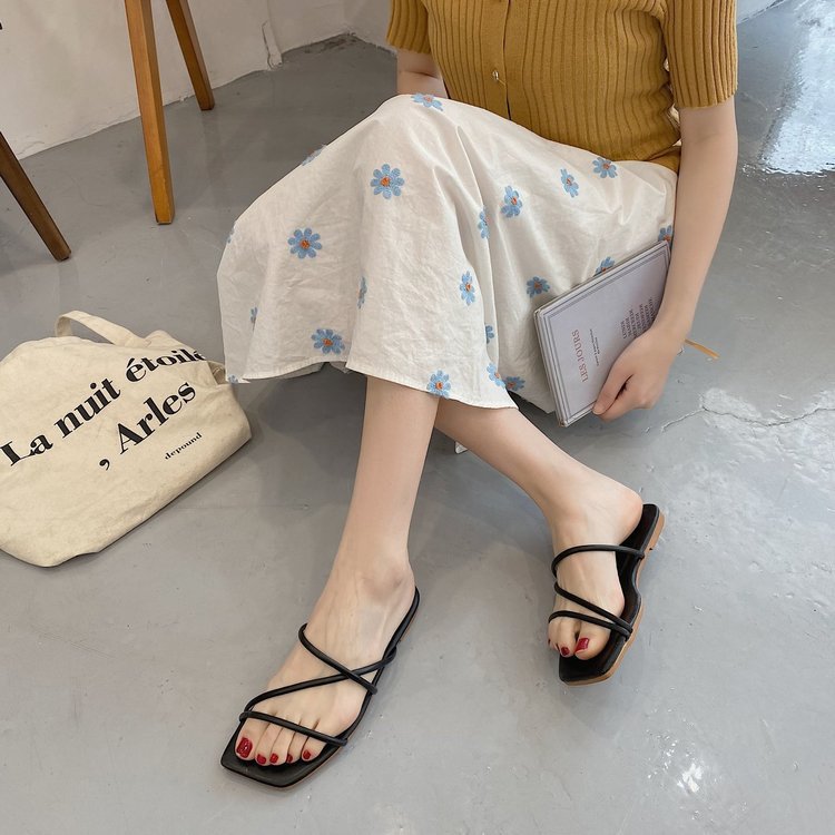 Sandaler Dam med Korsdesign och Fyrkantig Tå – Mjuk Överdel för Komfort och Stil, Rutschfri Sula, Storlek 36-41 5