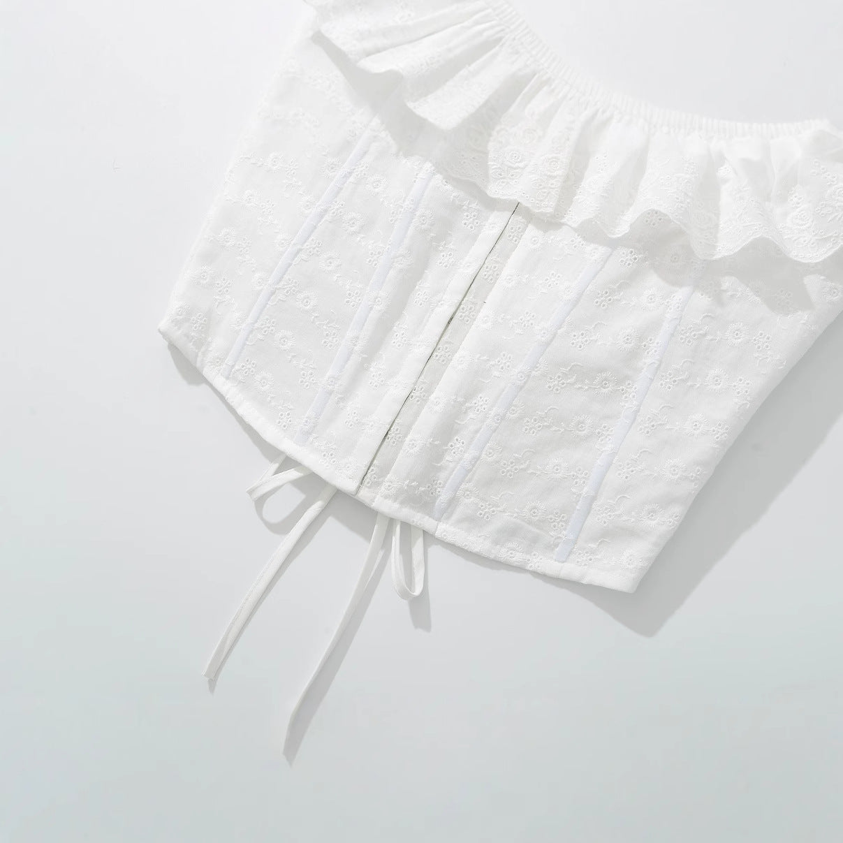 Kvinnors Festtop med Ruffle Detaljer i Andningsbart Material 5