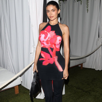 Sommarklänning Dam med Blommönster i Mjuk Tyg – Elegant och Figurativ Passform för Fest och Avkoppling 1