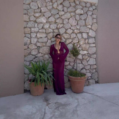 Kvinnors Stickklänning med Djup V-ringning och Utsvängda Ärmar – Lyxigt Material och Skräddarsydd Passform 5