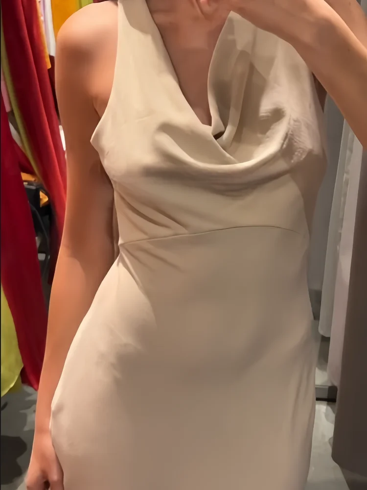 Damklänning Gyllene Detaljer Smal Passform Polyester-5