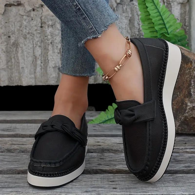Kvinnors Loafers Rund Tå i Syntetiskt Läder – Bekväm Glid-På Design, Storlekar 36-42, Perfekt för Alla Tillfällen 2