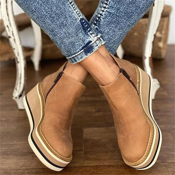 Kilstövlar för Dam med Kilasula och Slip-On Design – Syntetiskt Yttertyg, Mångsidig Casual Stil, Skafthöjd 10 cm 2