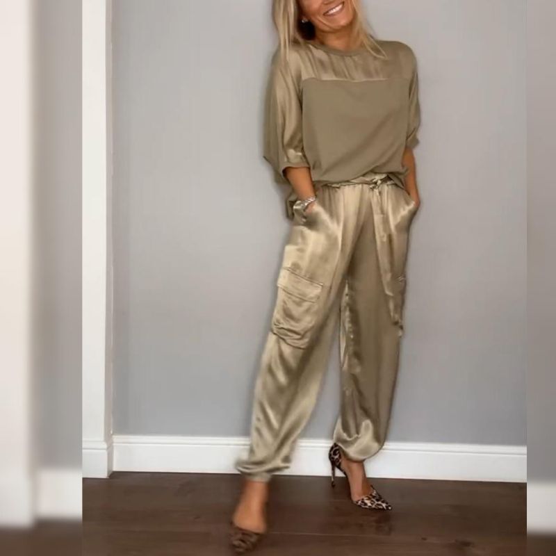 Avslappnad Damoutfit i Bomull och Polyester – Bekväm Passform, Perfekt för Vardag och Informella Tillfällen, S-2XL 2