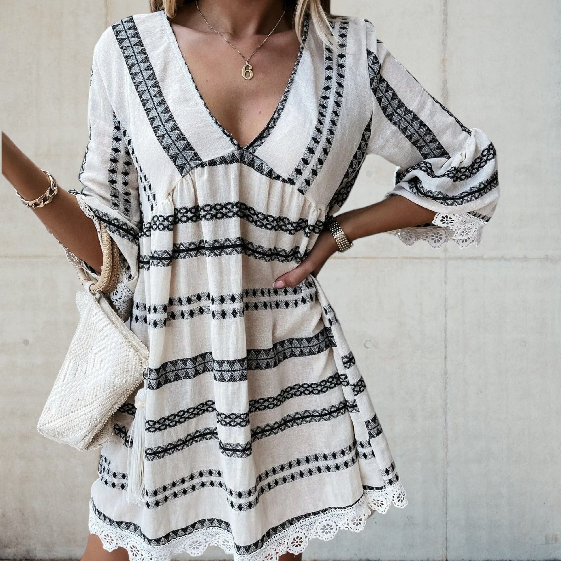 Vit Glittrig Miniklänning för Kvinna – Chic Andningsbart Tyg, Trendig Passform för Sommarfester och Utekvällar 4