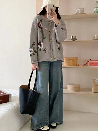 Broderad Stickad Väst Dam med Lös Passform – Mjuk och Stilig Väst för Alla Tillfällen 6