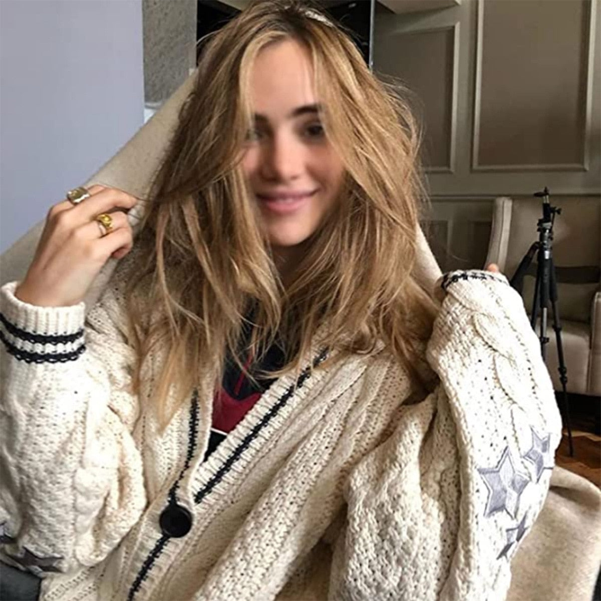 Variant image for Kvinnors Kofta V-Ringning med Stjärnbroderi i Mjuk Akryl-1