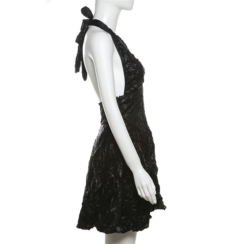 Mini Klänning för Kvinnor med V-ringning – A-linjeformad, Polyester, Smickrande Veck, Perfekt för Sommarfester 6