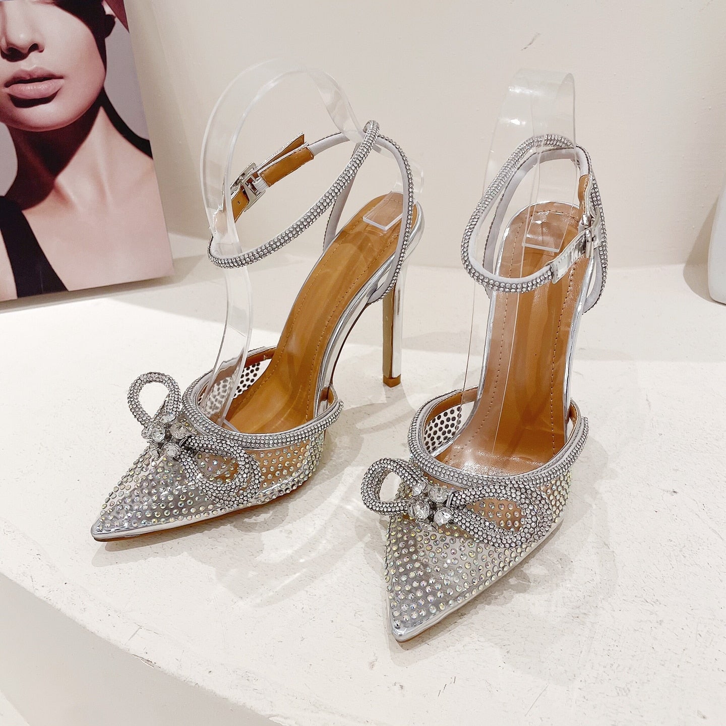 Kvinnors Slingback Pumpsandaler Hög Klack PVC med Glittrande Detaljer-1