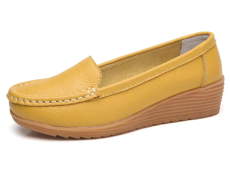 Kvinnors Läder Loafers med Subtil Häl – Komfortabla Skor för Vår och Höst, Svart eller Brunt 9