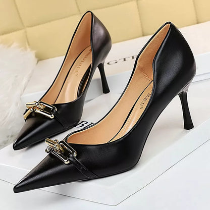 Kvinnors Pumps Spetsig Tå PU Högklackad Slip-On Skor-4