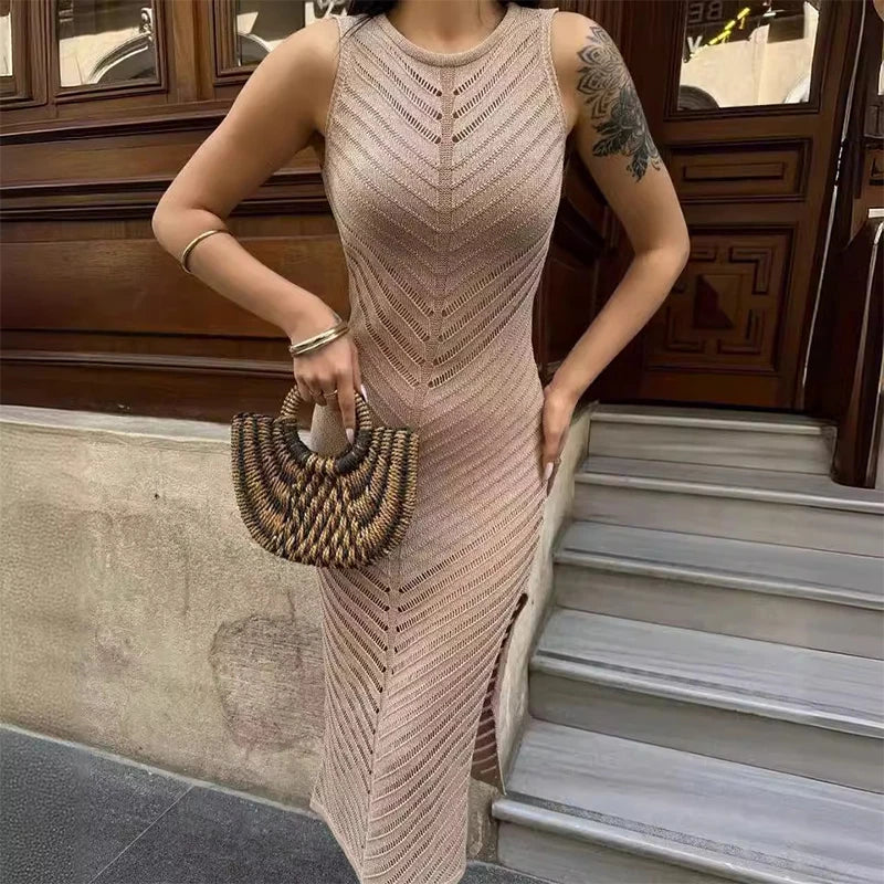 Långärmad Ribbad Damklänning i Tidlös Stil – Knälång Polyesterklänning för Vardag och Fest 8