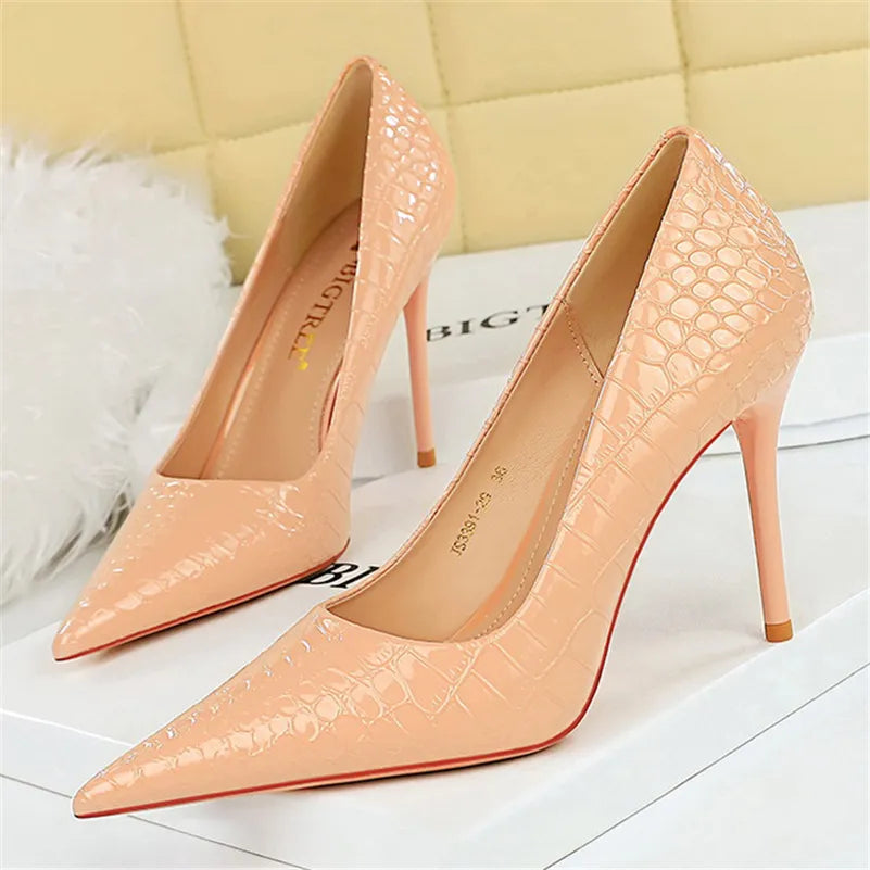 Kvinnors Stilettos med Spetsig Tå och Extra Hög Klack – PU Material, Slip-On Design, Gummisula för Bra Grepp 8