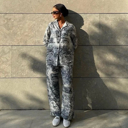 Elegant Satin Pyjamas Set för Dam med Mönster – Avslappnad Passform och Glänsande Material 8