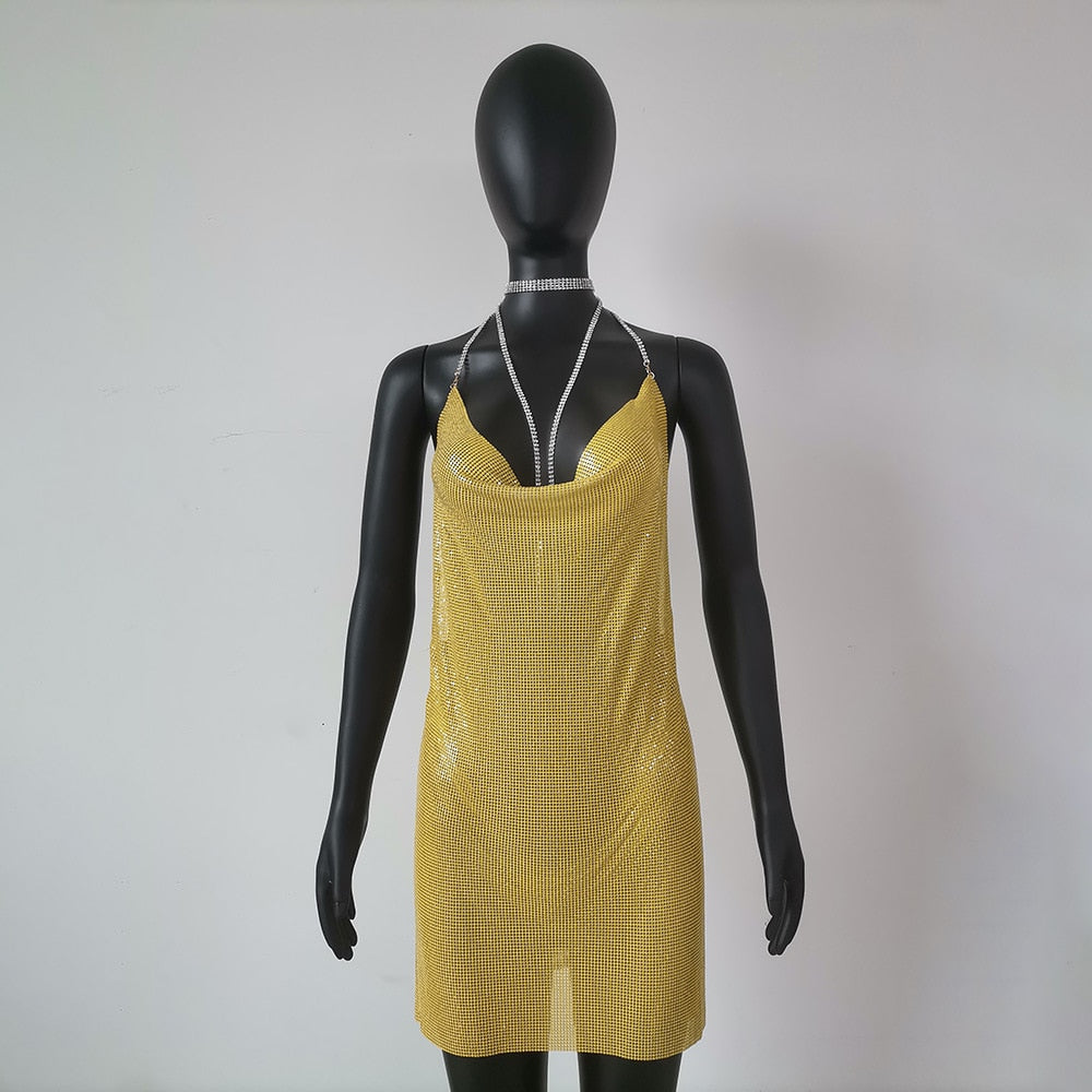 Glittrig Svart Miniklänning med Ryggfri V-Neck Design – Perfekt för Fest och Middag 18