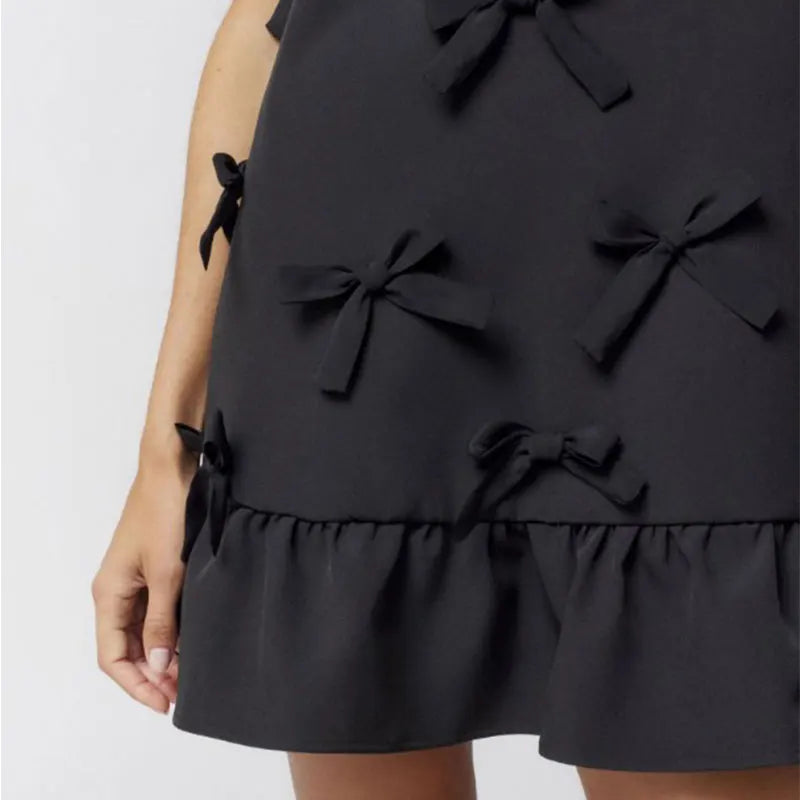 Ärmlös Ruffle Klänning Dam med Djup V-ringning – Perfekt Sommarklänning för Fest och Nyår 3