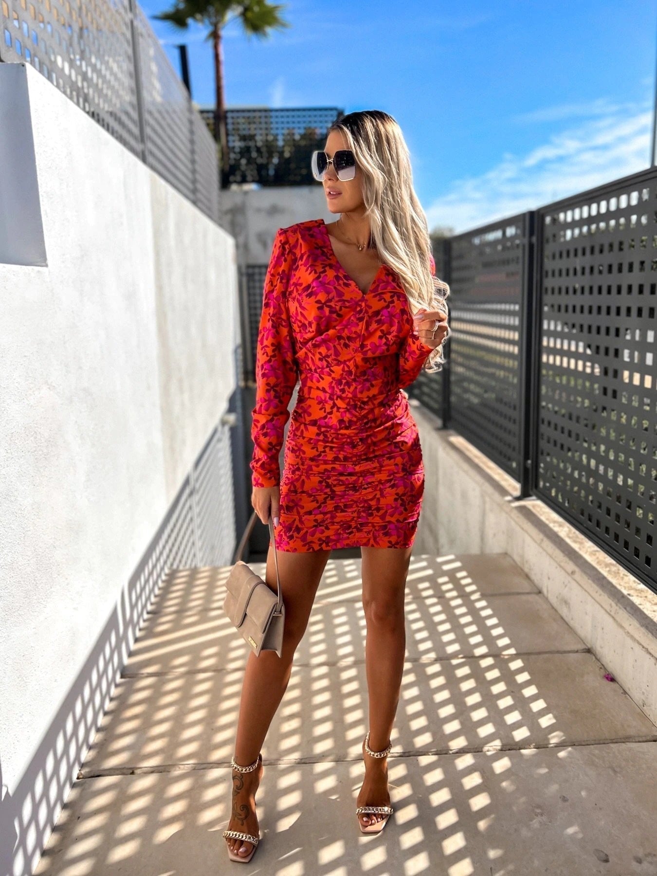 Kvinna Miniklänning Blommönster V-ringning Polyester Slim Fit-3