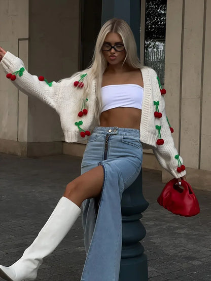 Kvinnors Kofta med Körsbärsmotiv i Mjukt Andningsstickmaterial-5