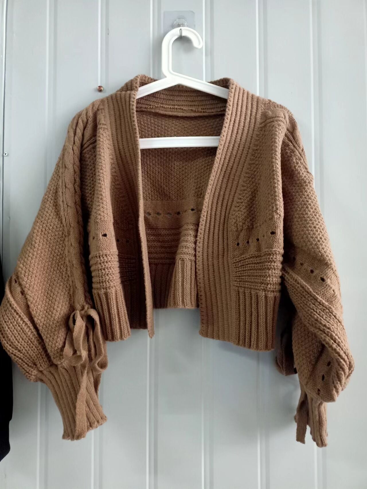 Variant image for Lång Kofta Dam Monokrom V-Hals Polyester Akryl-4