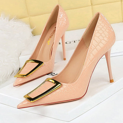 Variant image for Dam Stilettos Krokodilstruktur PU-läder Spetsig Tå-4