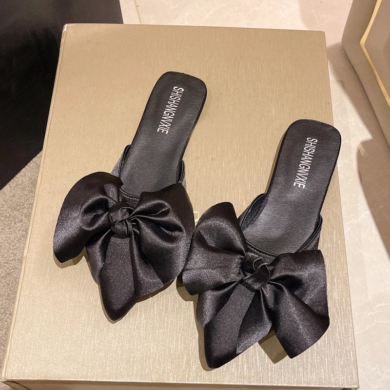 Variant image for Dam Mules Spetsiga Satin med Fjärilsslinga-10