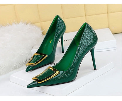 Dam Stilettos Krokodilstruktur PU-läder Spetsig Tå-4