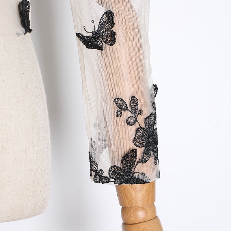 Damblus med Puffärmar och Rund Krage i Bomull och Polyester – Elegant Fjärilsdesign för Vardags och Fest 6