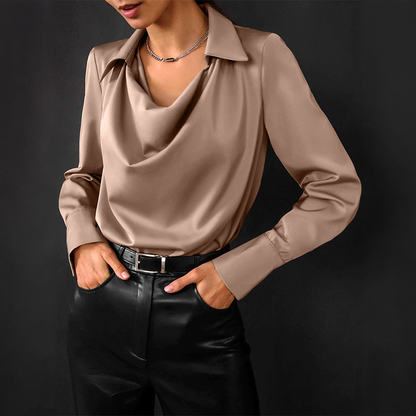 Dam Sidenblus med Ruffles Elegant Design-2