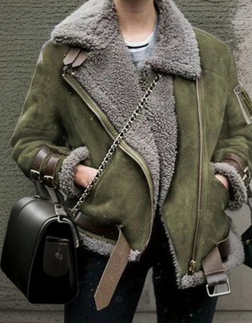 Kvinno Kappa med Läderdetaljer och Hög Krage i Ullpolyester-4