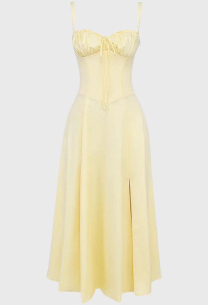 Blommig Damklänning med Midjeformad Design i Högkvalitativt Tyg – Eleganta Fina Damklänningar för Alla Tillfällen 12