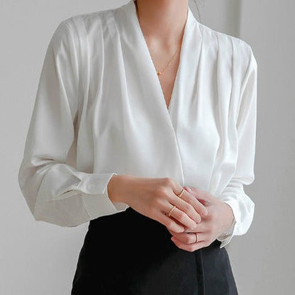 Variant image for Dam Blus V-ringning Satin Elegant Flödande Passform-12