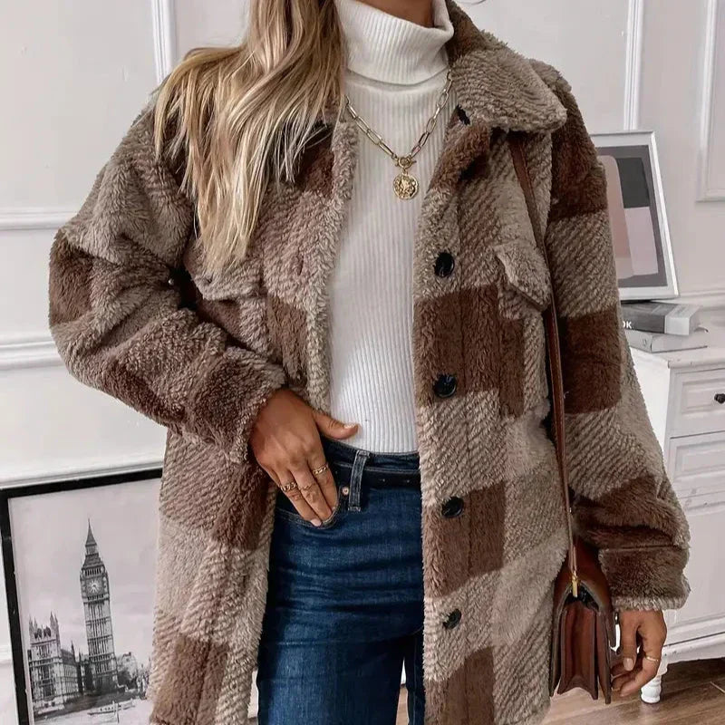 Kvinno Kappa Fluffig Plysch med Brunt Karomönster-1