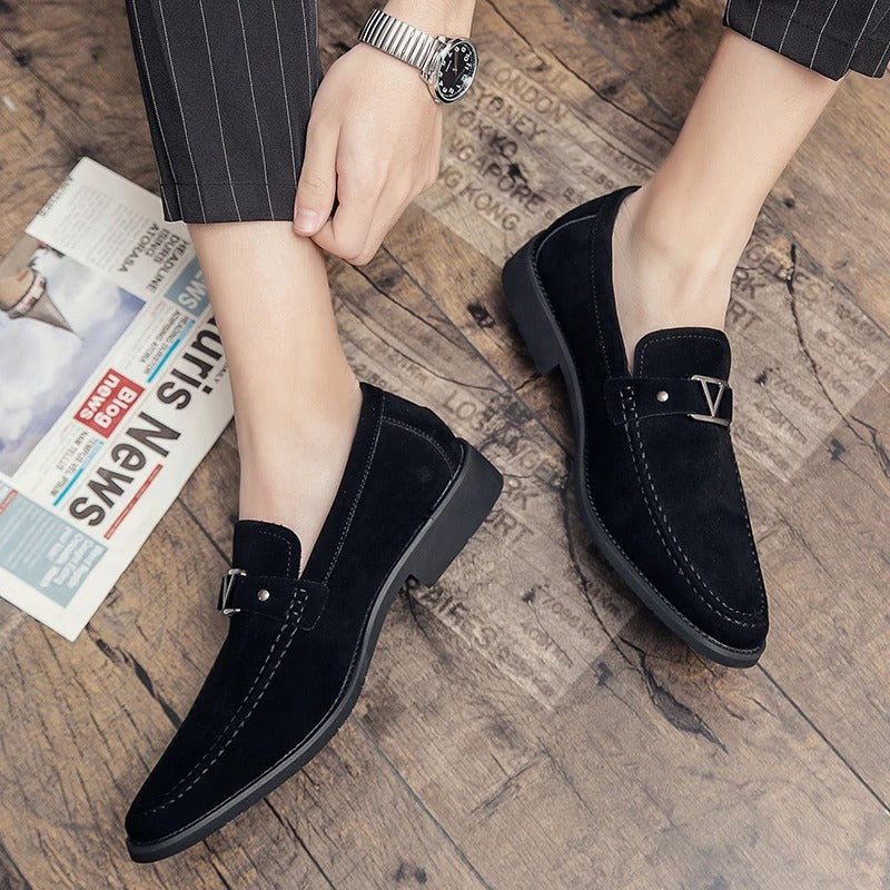 Herr Loafers Mocka med Ergonomisk Passform och Dekorativt Metallspänne – Klassisk Design för Formella och Avslappnade Tillfällen 5