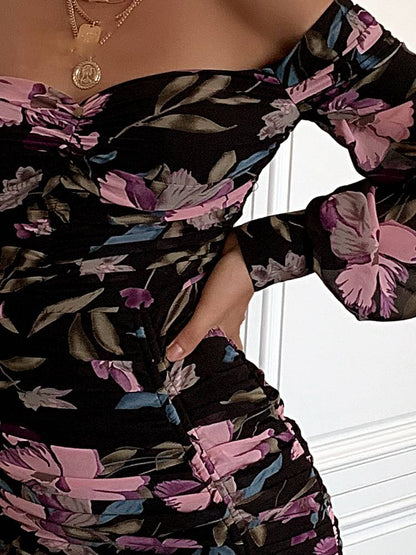 Blommig Mini Damklänning i Tight Passform av Polyester för Sommarens Festligheter 6