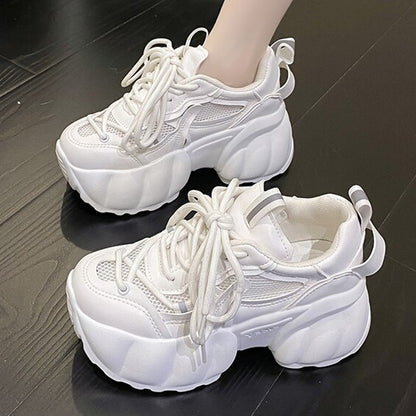 Dam Sneakers Beige med 8 cm Häl, Andningsbart Luftnätsmaterial och Gummisula för Bästa Grepp och Komfort 2