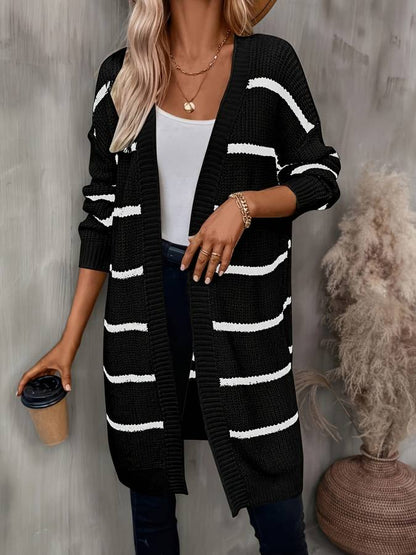 Damjacka med Öppna Axlar i Mjuk Tyg – Trendig och Lätt Jacka för Dam, Perfekt för Vår och Sommar 4