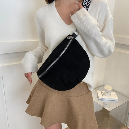 Dam Väska Crossbody i Mocka med Bred Rem-3