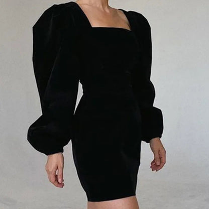Dam Svart Miniklänning Puffärmar Sammet Elegant-3