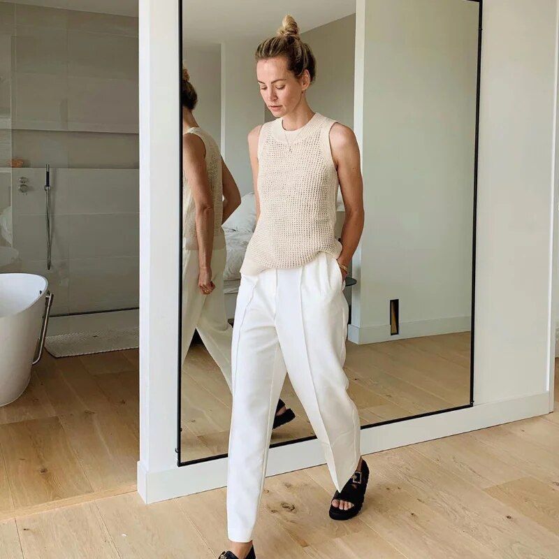 Ärmlös Skjorta för Dam i Stickad Design med Cirkulär Halsringning – Andningsbar och Trendig för Sommarens Utflykter 3