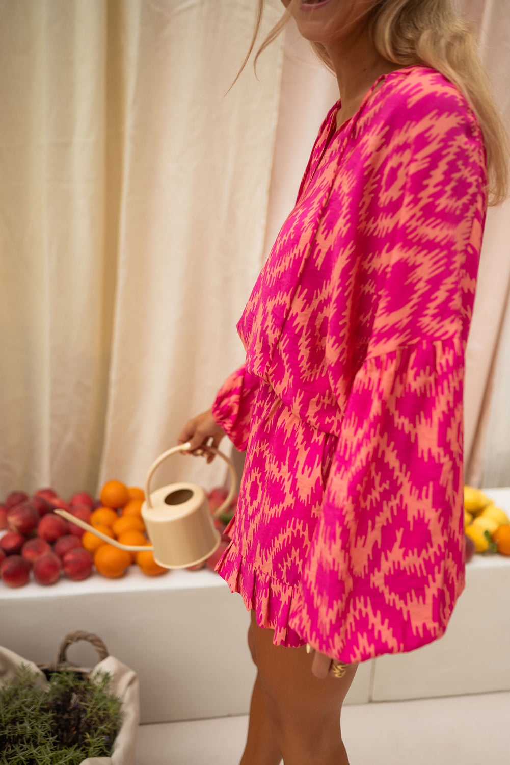 Dam Topp med Aztekmönster och Ruffles – Rosa, Loose Fit, Mjuk och Andningsbar Tyg 4