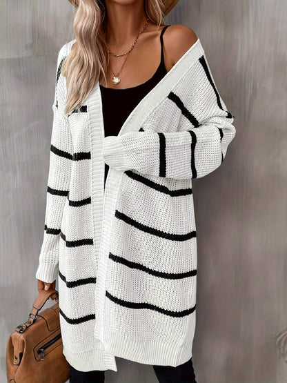 Damjacka med Öppna Axlar i Mjuk Tyg – Trendig och Lätt Jacka för Dam, Perfekt för Vår och Sommar 6