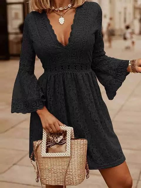 Variant image for Dam Miniklänning V-ringning Spets 90% Nylon 10% Spandex-9