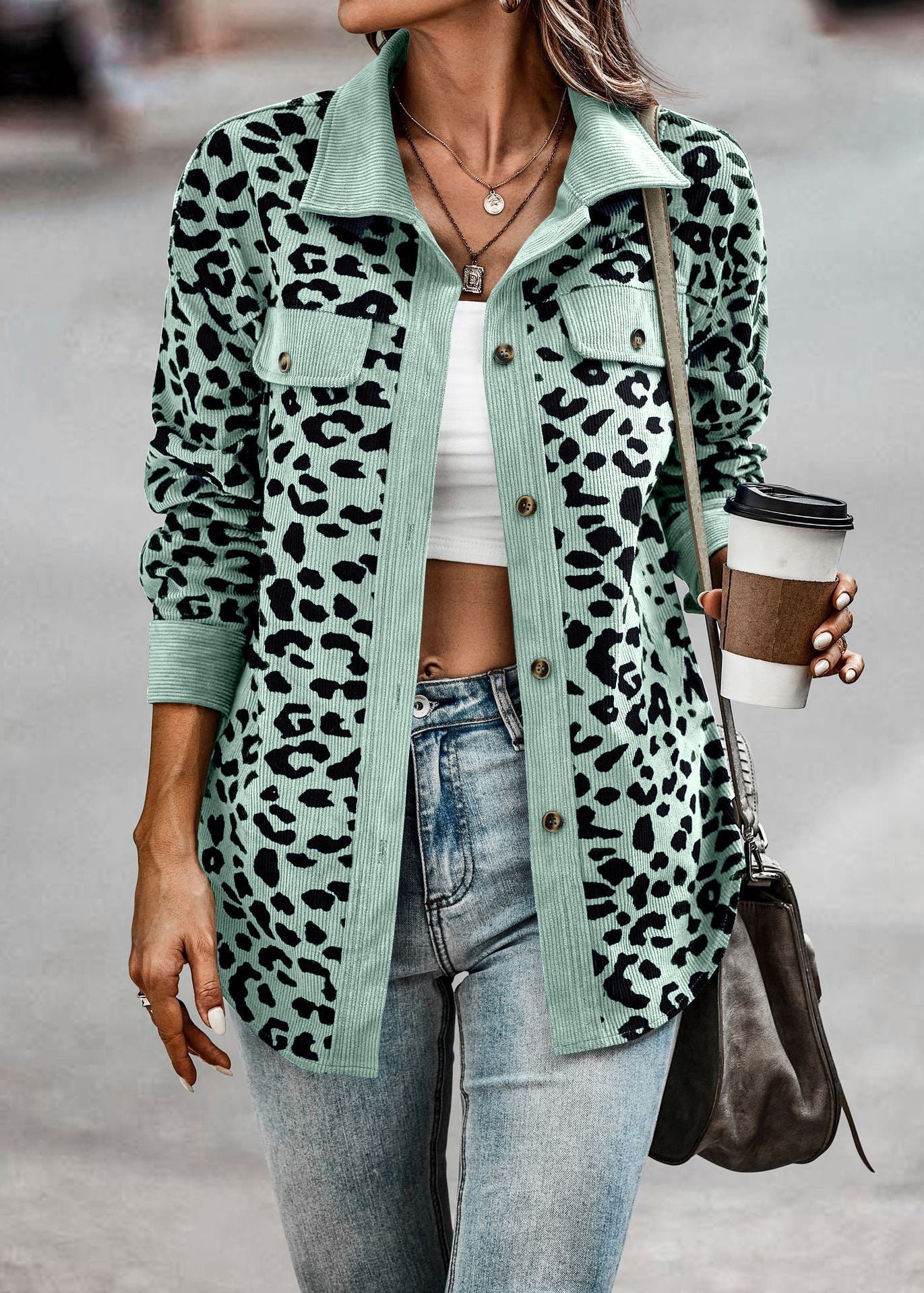 Leopardmönstrad Damjacka i Modern Design av Polyester – Trendig Jacka för Vardag och Fest 13