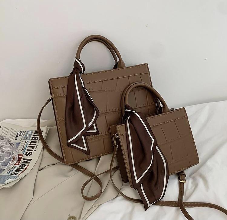 Dam Liten Handväska Krokodilutseende Ekoläder med Gyllene Detaljer-5